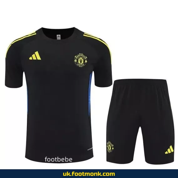 Manchester United 2025 2026 black kit.