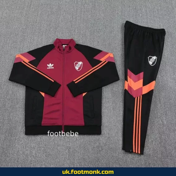 River Plate 2025 2026 red home kit.