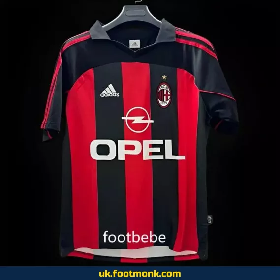 AC Milan Vintage 2001-2002 home jersey.