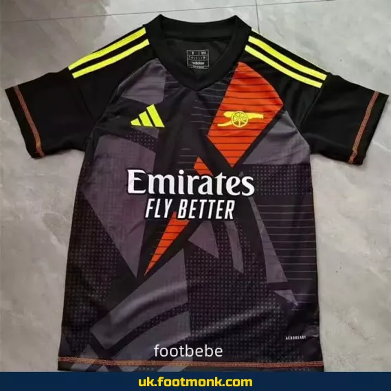 Arsenal goalkeeper jersey 2024 2025.