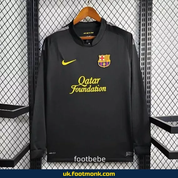 Barcelona Vintage 2011 2012 away long sleeves jersey.
