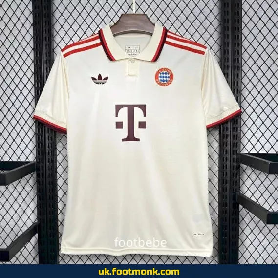 Bayern Munich 2024-2025 third white jersey.