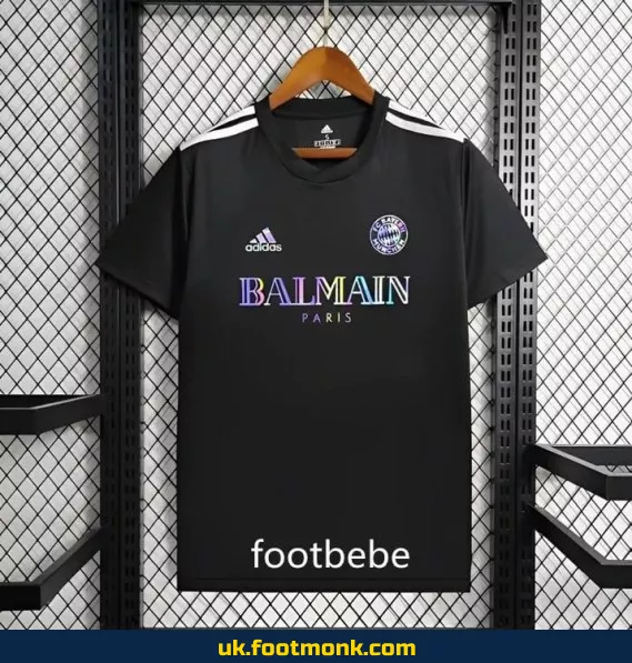 Bayern Munich x Balmain 2024 black T-shirt.