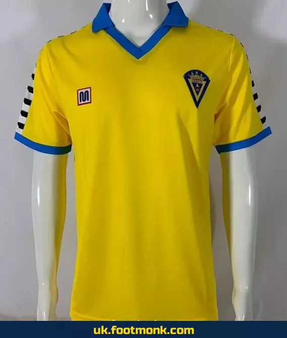 Vintage Cádiz 1983 1984 home jersey.