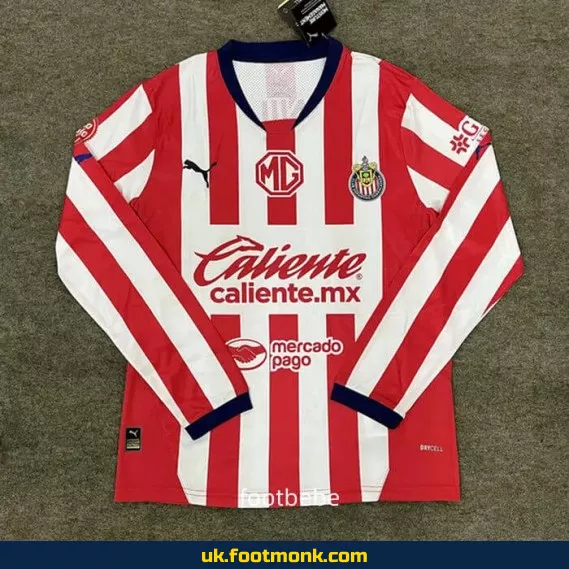 Chivas Guadalajara CD 2024 2025 home long-sleeved jersey.