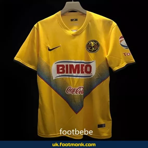 Club América Vintage 2013-2014 home jersey.