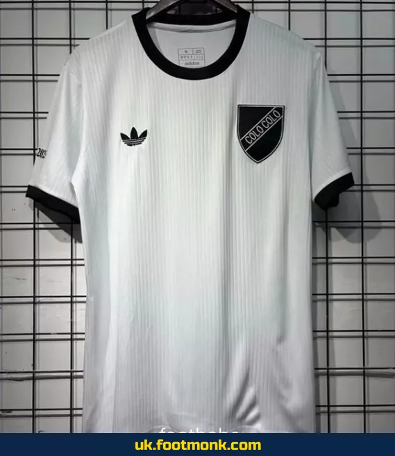 Colo-Colo 2025 2026 Retro White Jersey.