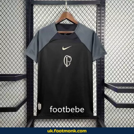Corinthians 2024-2025 black training jersey.