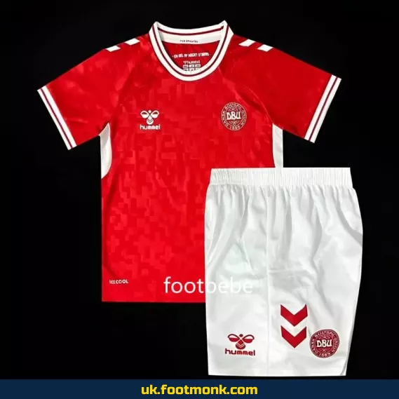 Denmark home red kids' jersey 2024.