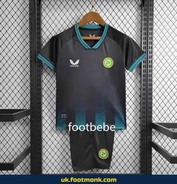 Ireland 2024 Third black kids' jersey.