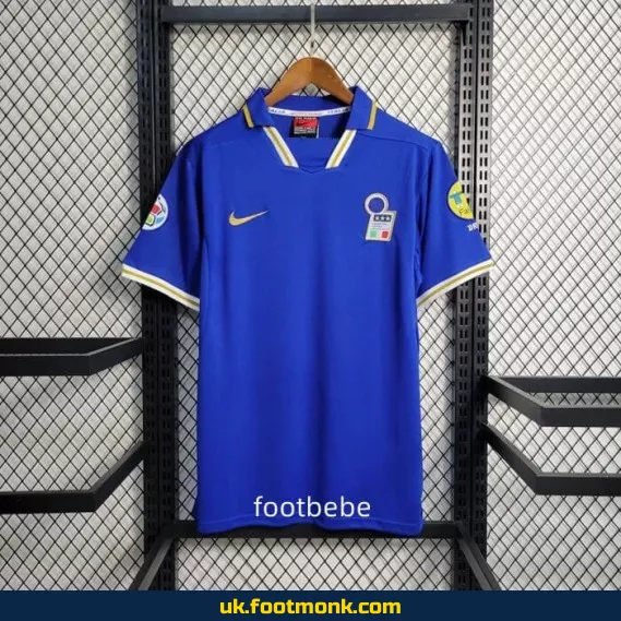 Italy 1996 vintage home jersey blue.