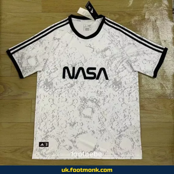 Juventus 2024 2025 home kit white special edition.