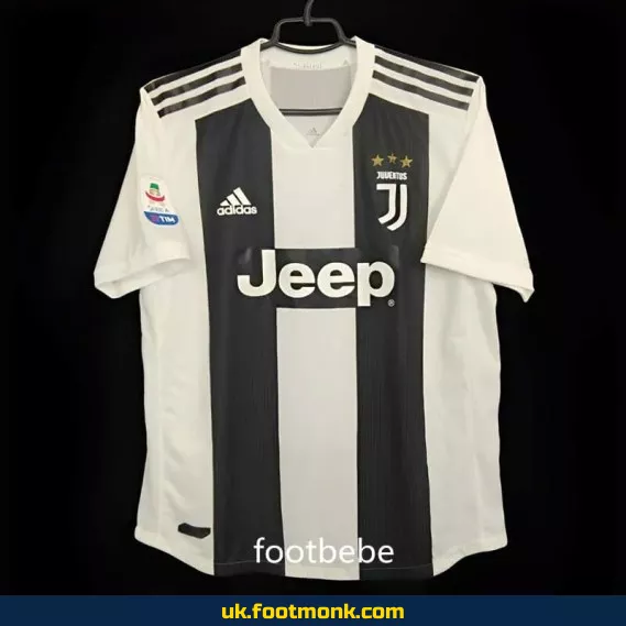 Juventus Vintage 2018 2019 home jersey.