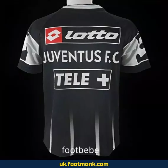 Juventus vintage jersey x Lotto 2000 2001 training.