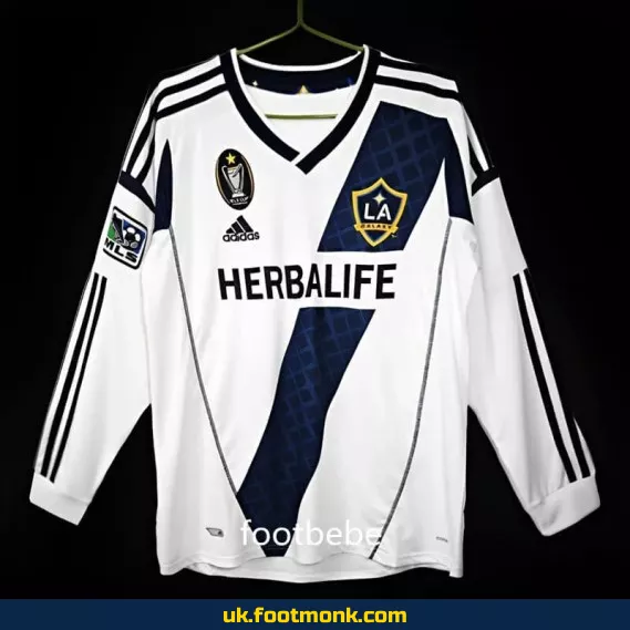 Los Angeles Galaxy 2011-2012 vintage home long-sleeve jersey.