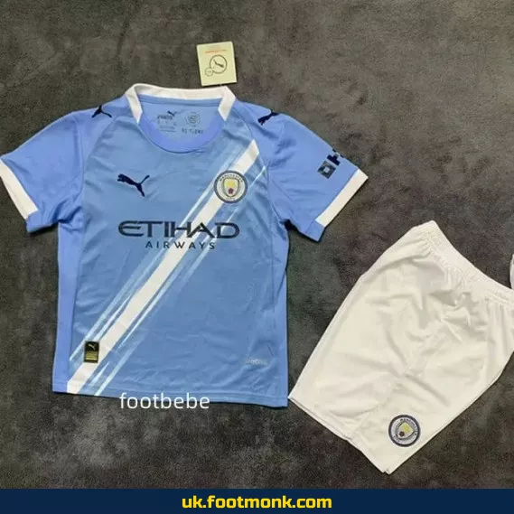 Manchester City 2025-2026 home jersey for kids.