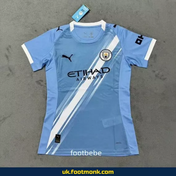 Manchester City Women's 2025-2026 home jersey.