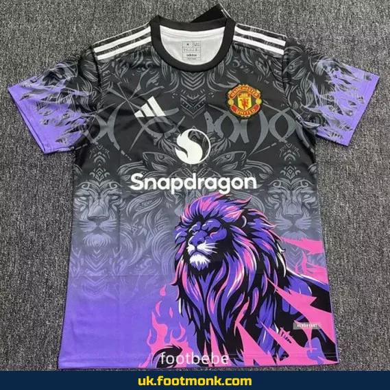 Manchester United jersey 2024-2025 lion.
