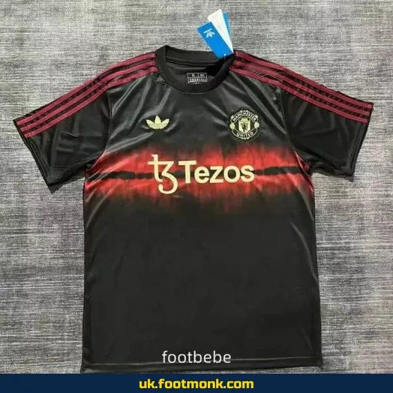 Manchester United 2025 2026 black jersey.