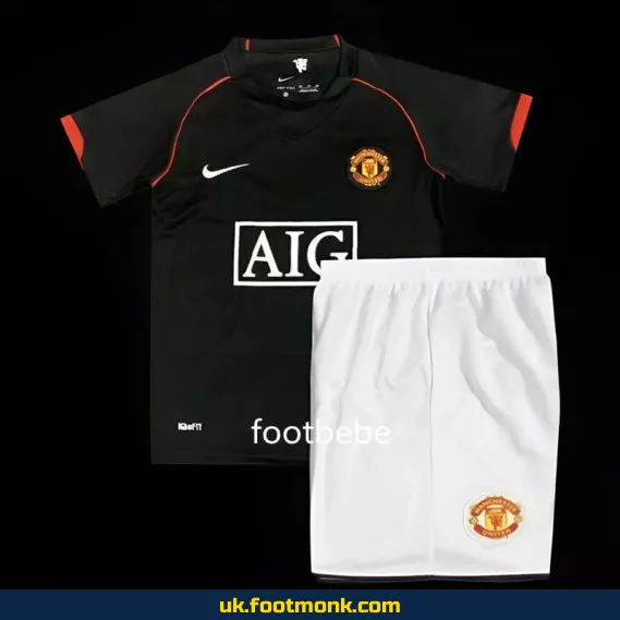 Manchester United 2007-2008 away vintage kids jersey.