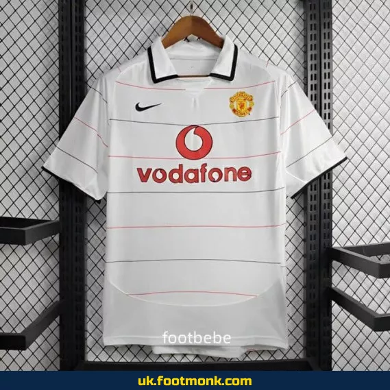 Manchester United Vintage 2004-2006 away jersey.
