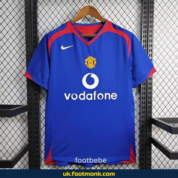 Manchester United Vintage 2005-2006 away jersey.