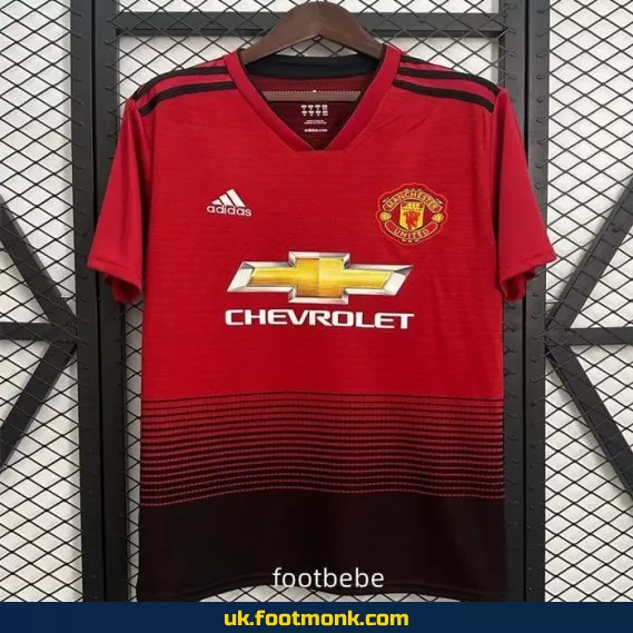 Manchester United 2018-2019 home vintage jersey.