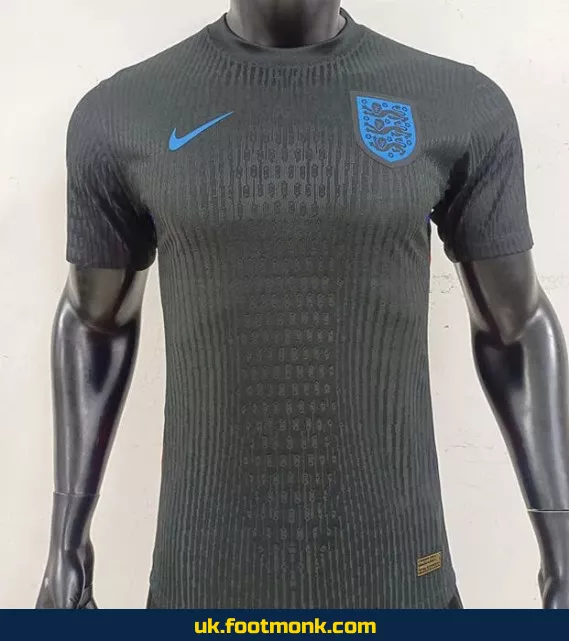 England 2025 match jersey black.