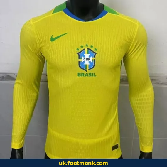 Match jersey Brazil 2025 yellow long sleeves.
