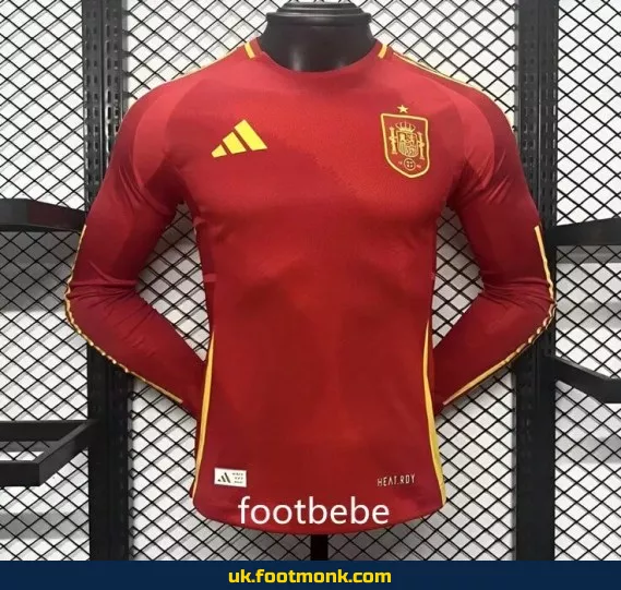 Home long-sleeved Spain 2024 match jersey.