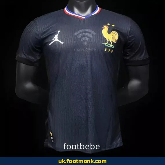 Match jersey France x Balenciaga 2024 navy blue.