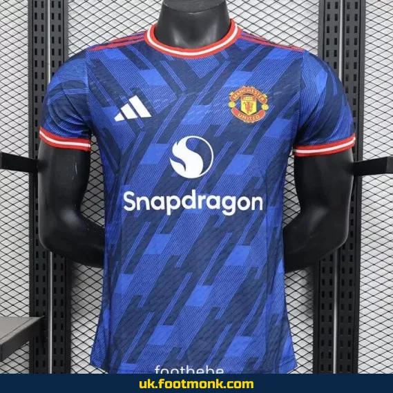 Manchester United 2025 2026 match jersey blue.