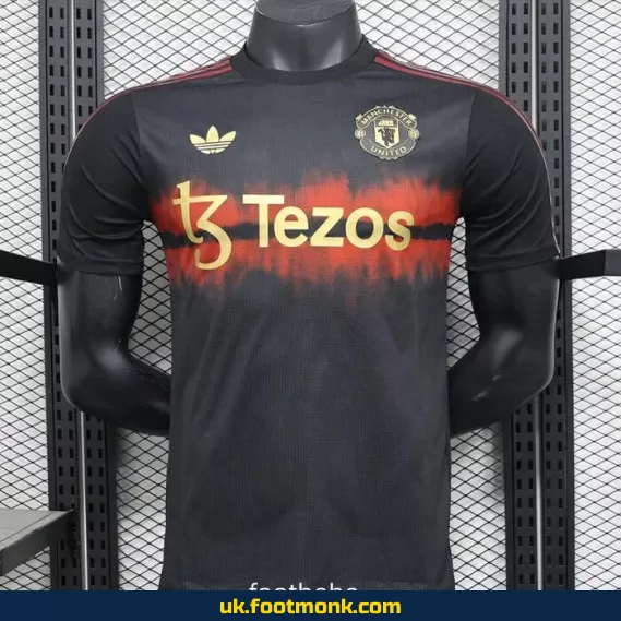 Manchester United 2025 2026 black match jersey.