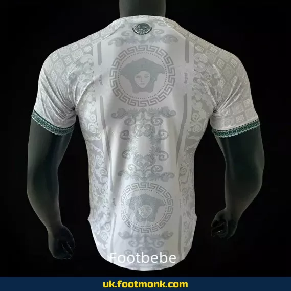 Match jersey Mexico x Versace 2024 white.
