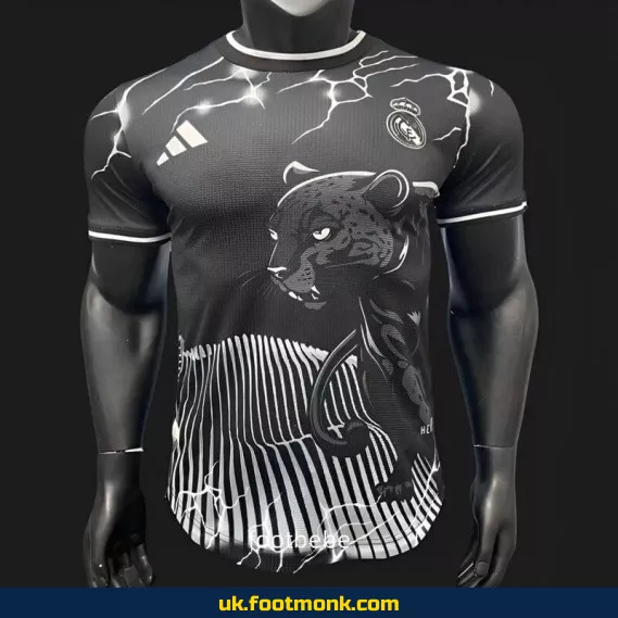 Match Jersey Real Madrid 2024 2025 Black Panther.
