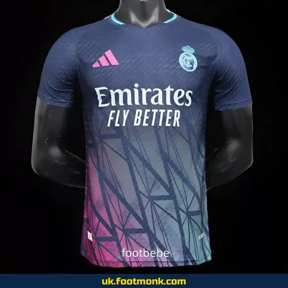 Match jersey Real Madrid 2024 2025 gradient purple.