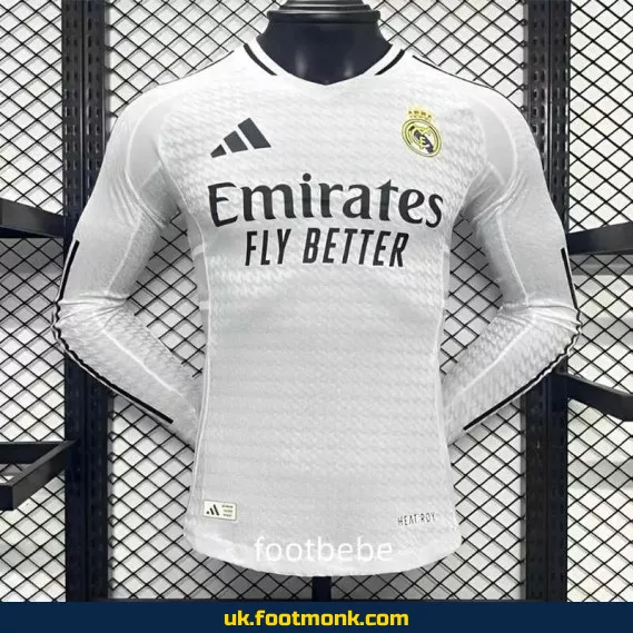 Real Madrid 2024 2025 home long-sleeved match jersey.