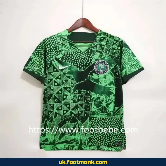 Nigeria 2022-2023 pre-match green jersey.