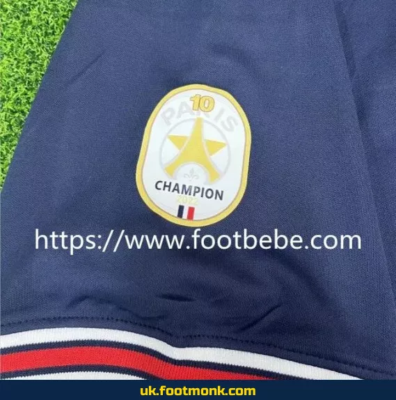 PSG Jordan jersey with a 10th French champion star Home.