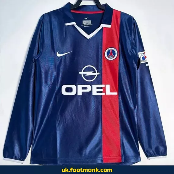 PSG vintage 2001-2002 home long-sleeve jersey.