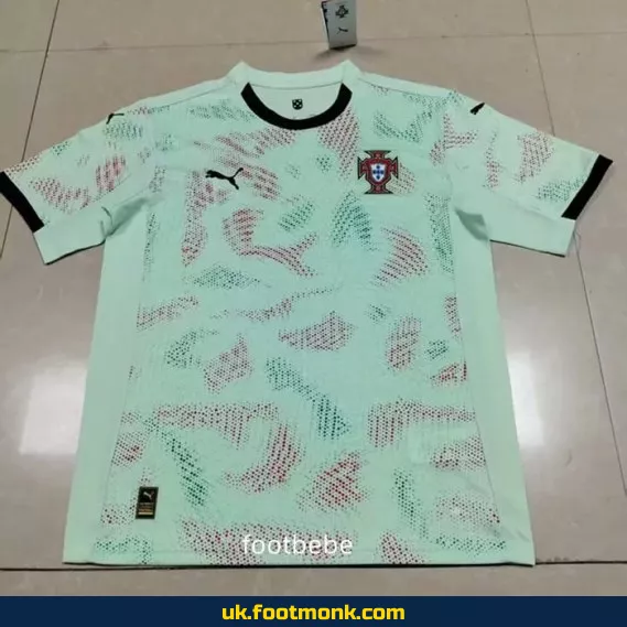 Portugal 2025 green jersey.