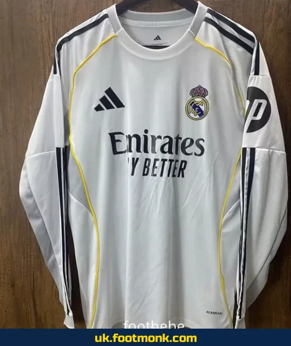 Real Madrid 2025-2026 home long-sleeved jersey.