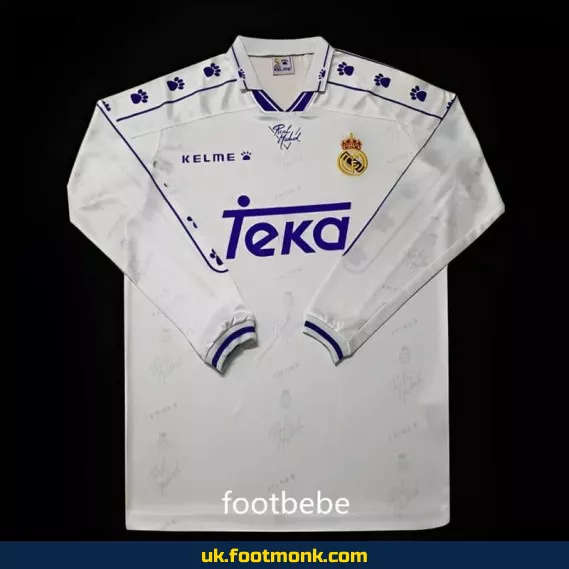 Real Madrid Vintage 1995-1996 home long sleeves jersey.