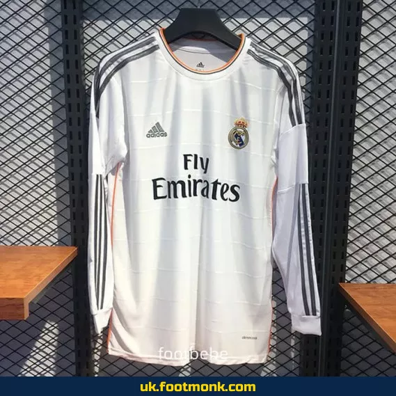 Real Madrid Vintage 2013-2014 home long-sleeved jersey.