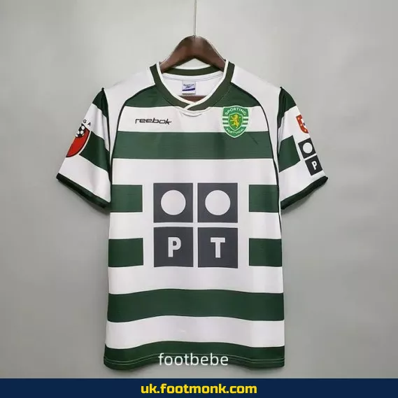 Sporting CP Vintage 2001-2003 home jersey.