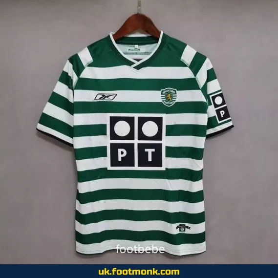 Sporting CP Vintage 2003-2004 home jersey.