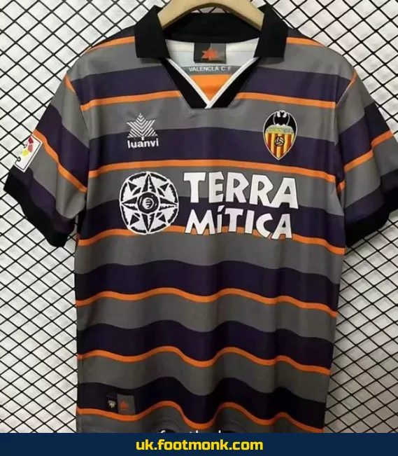 Valencia Vintage 1999-2000 Third Jersey.