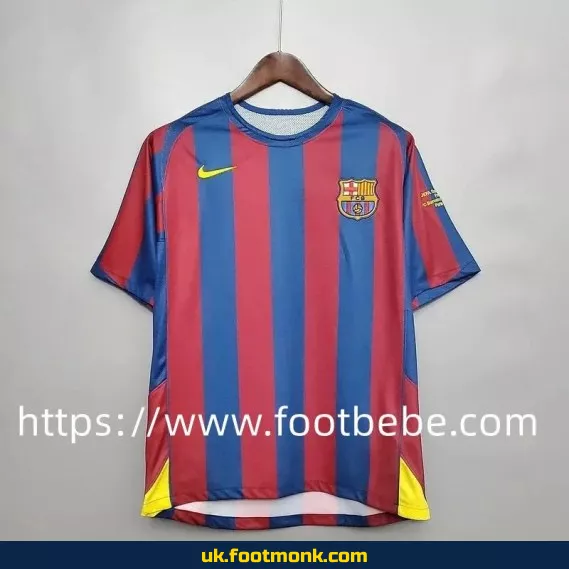 Vintage Barcelona 2005-2006 home football jersey.