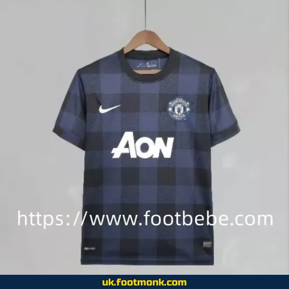 Vintage football jersey Manchester United 2013-2014 third.