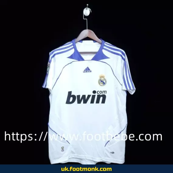 Vintage Real Madrid 2007-2008 home football jersey.